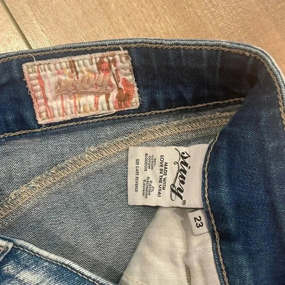 4/$25 Siwy Cut Off Shorts Sz 23 - Picture 3 of 3